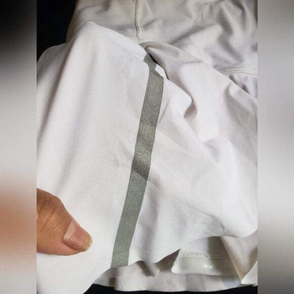 Rare Lululemon White Tennis Skirt with Ruffle Detail Side Slide Size 4 - Picture 6 of 13